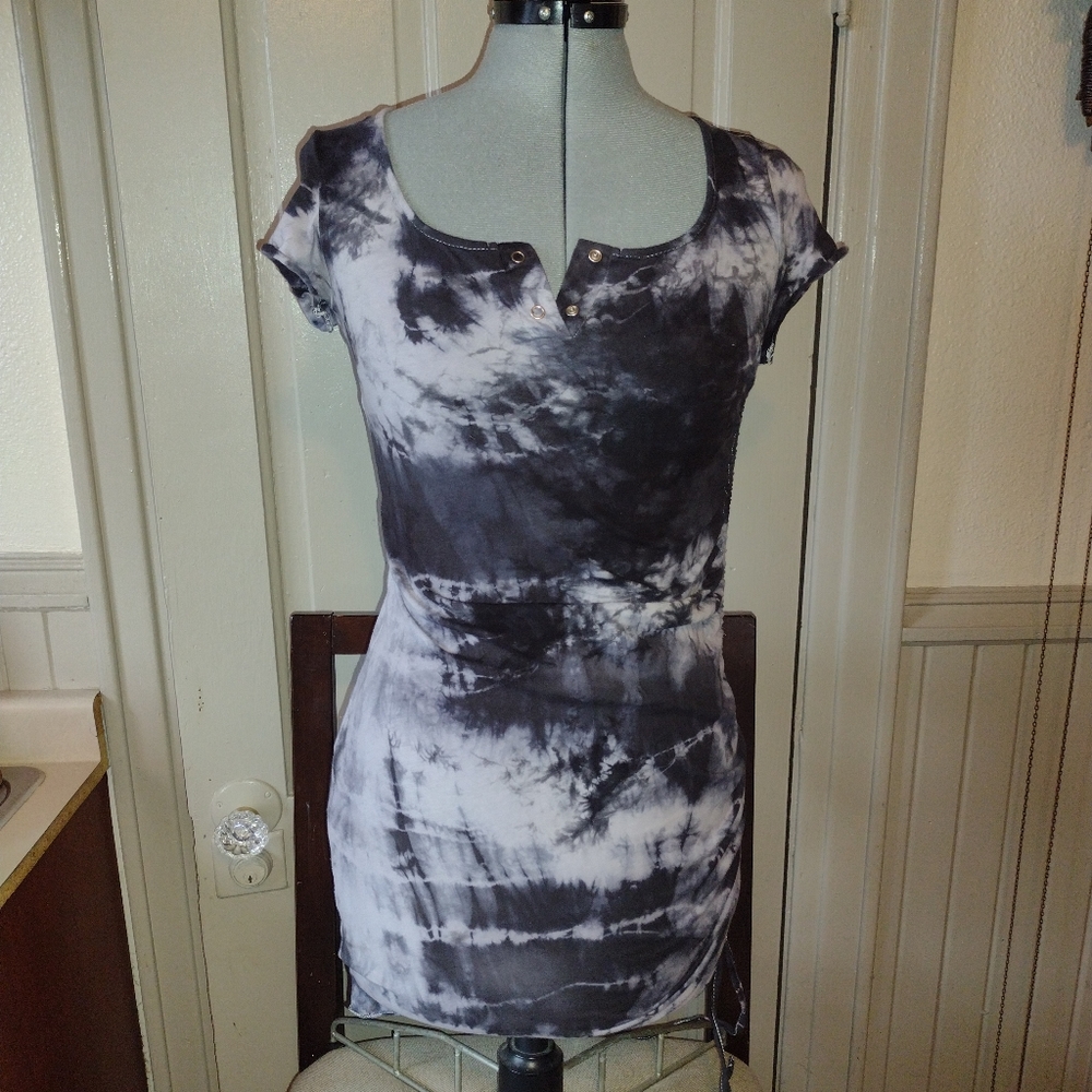 Black and white Henley tie dye mini dress
